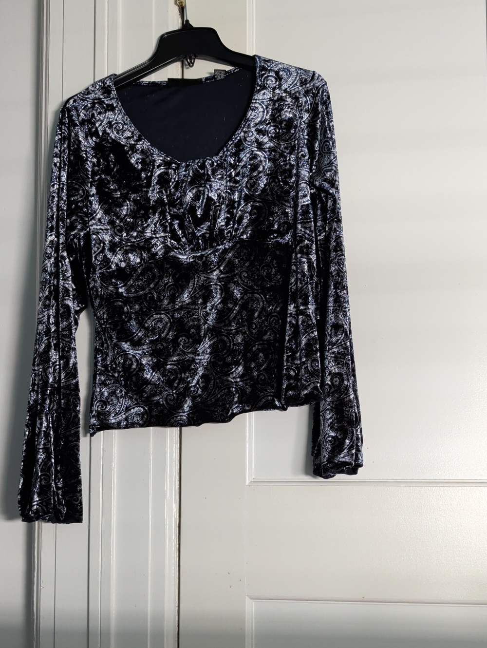 Paisley Velvet Long-Sleeve Scoop Neck Top - Navy Blue